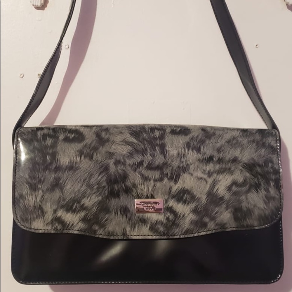 Black Wolf Printed Snap Shoulder Bag
